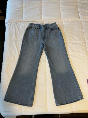 Abercrombie The Baggy Boot Jeans Size 28/6R